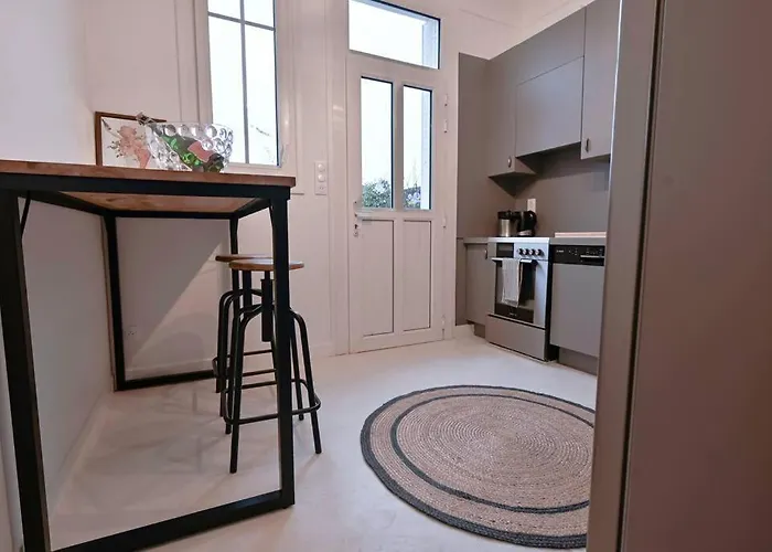 Maison De Champagne F.barbier ! Villa